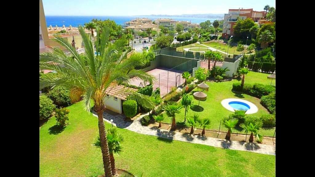Seaview Apartment With Great Amenities & Facilities بينالماذينا المظهر الخارجي الصورة