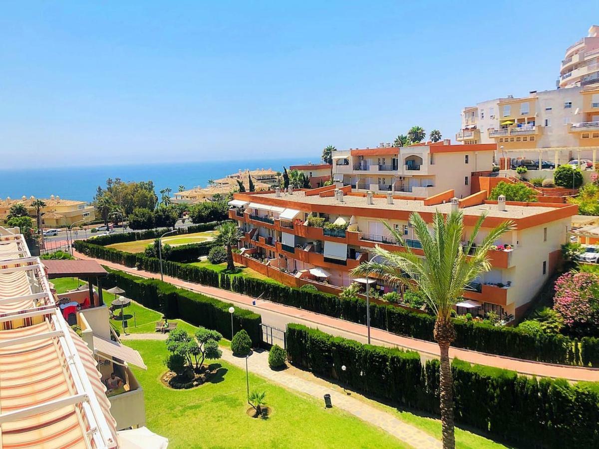 Seaview Apartment With Great Amenities & Facilities بينالماذينا المظهر الخارجي الصورة