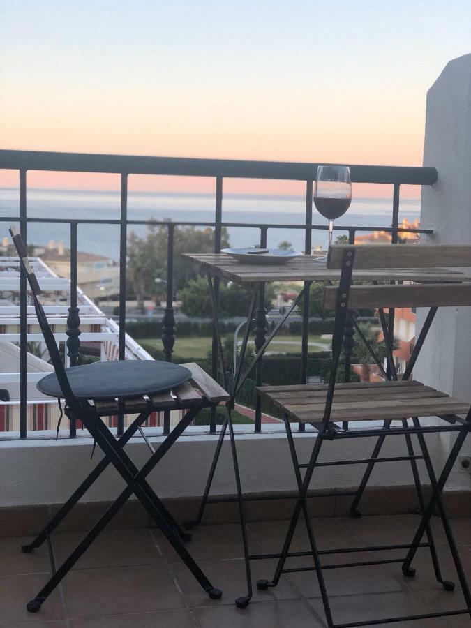 Seaview Apartment With Great Amenities & Facilities بينالماذينا المظهر الخارجي الصورة