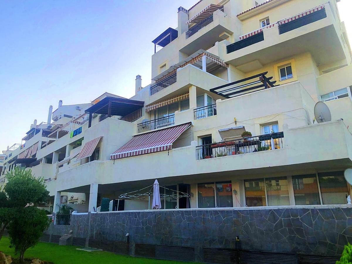 Seaview Apartment With Great Amenities & Facilities بينالماذينا المظهر الخارجي الصورة